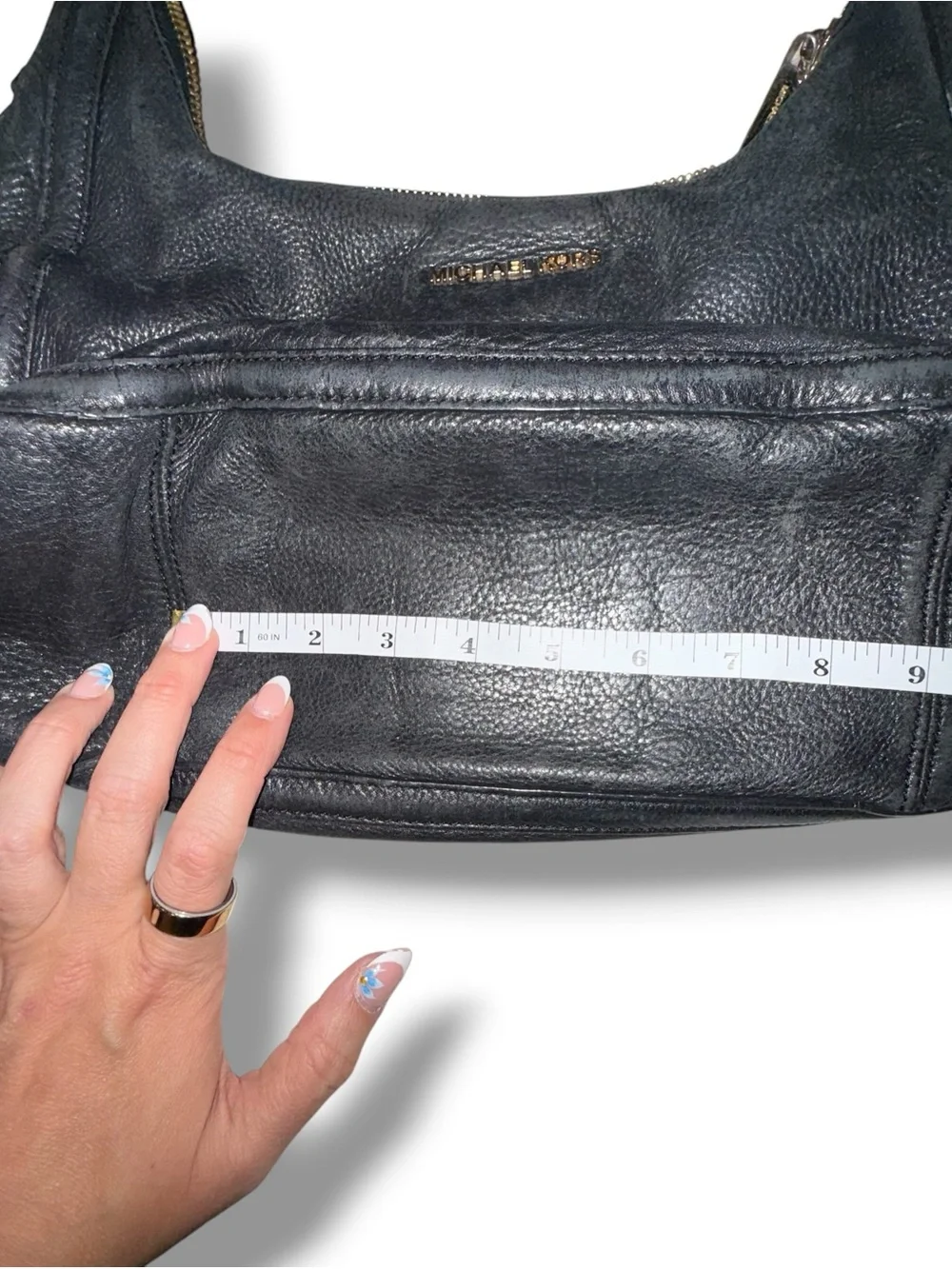 MICHAEL KORS Lydia Hobo bag - Black Pebbled Leather